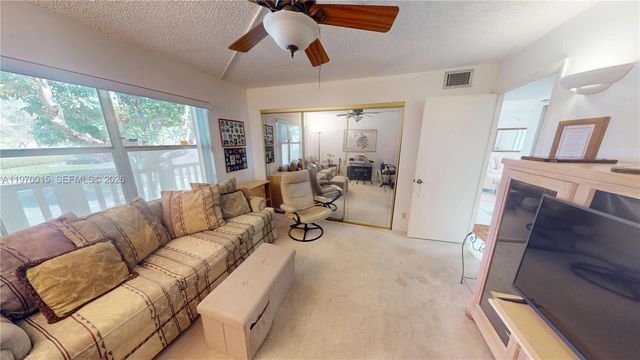 9681 Sunrise Lakes Blvd 201, Sunrise, FL 33322