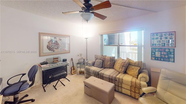 9681 Sunrise Lakes Blvd 201, Sunrise, FL 33322