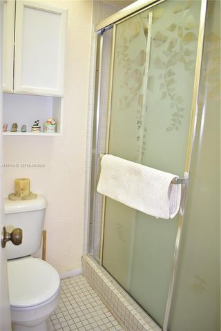 9681 Sunrise Lakes Blvd 201, Sunrise, FL 33322