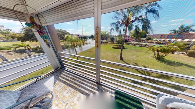 9681 Sunrise Lakes Blvd 201, Sunrise, FL 33322