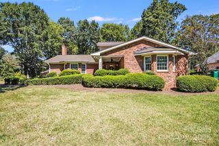 5500 Glen Forest Drive, Charlotte, NC 28226