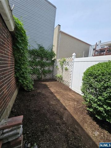 4527 Brown Street, Union City, NJ 07087