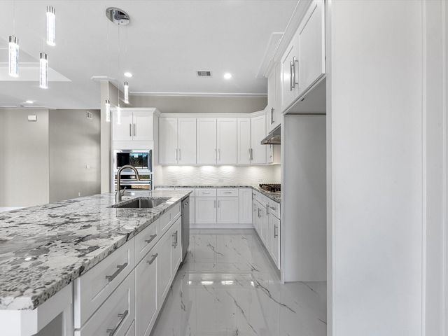 1336 Road 66113, Dayton, TX 77535