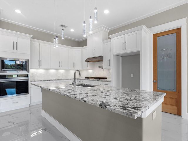 1336 Road 66113, Dayton, TX 77535