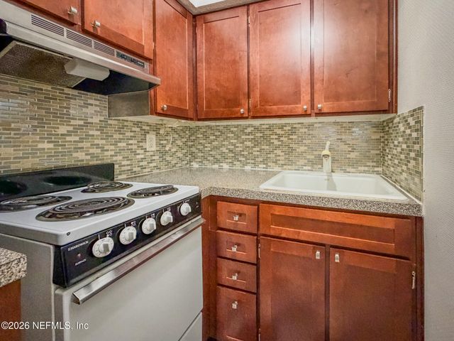 2960 REMINGTON Street 4, Jacksonville, FL 32205