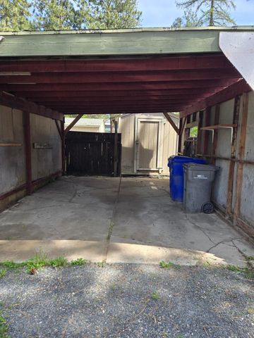 316 N Colville Rd, Deer Park, WA 99006