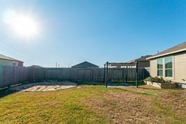 2722 Skyview Long Drive, Houston, TX 77047