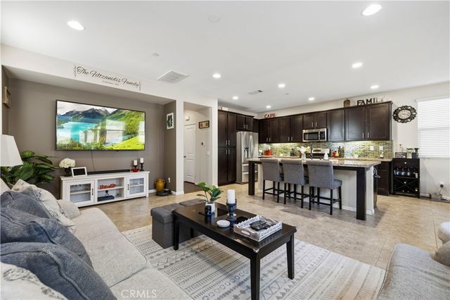 26935 Trestles, Canyon Country, CA 91351