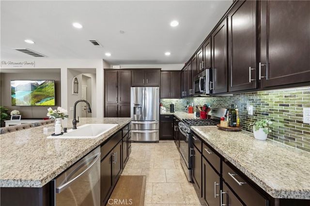 26935 Trestles, Canyon Country, CA 91351