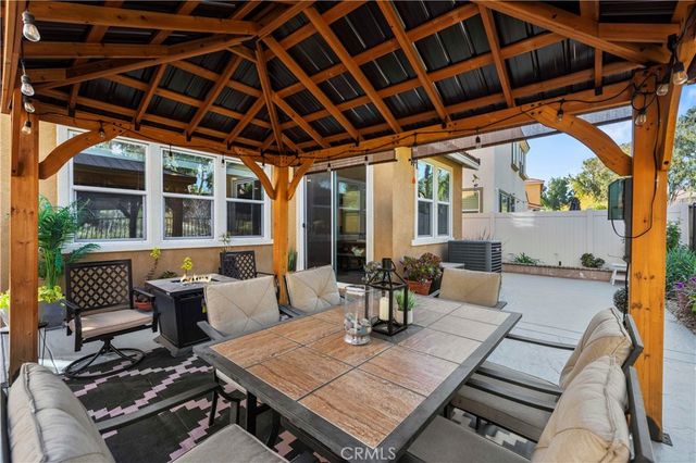 26935 Trestles, Canyon Country, CA 91351