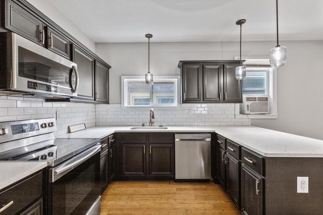 3252 S 14th STREET, Milwaukee, WI 53215