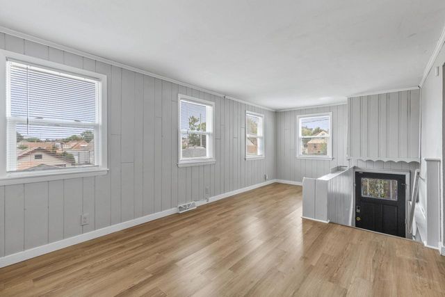 3252 S 14th STREET, Milwaukee, WI 53215
