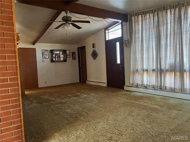 905 Dean Street, Wilsonville, IL 62093