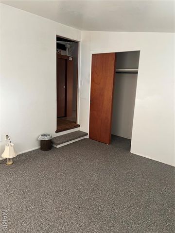 905 Dean Street, Wilsonville, IL 62093