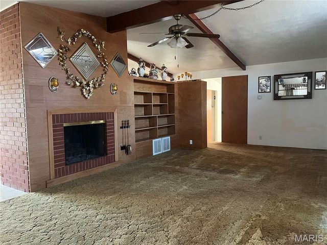 905 Dean Street, Wilsonville, IL 62093