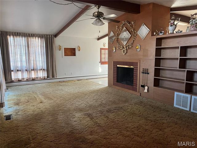 905 Dean Street, Wilsonville, IL 62093