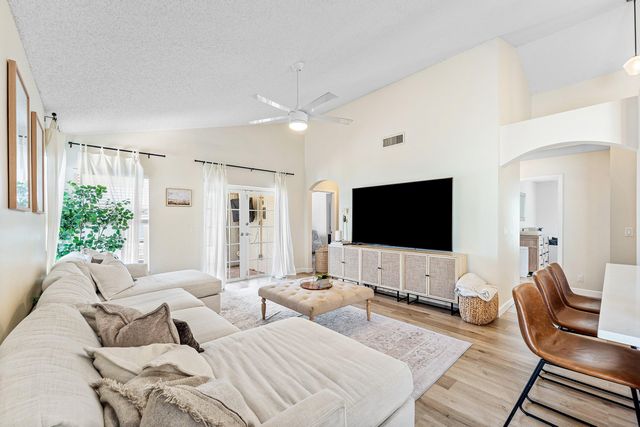 29 Swallow Drive, Boynton Beach, FL 33436