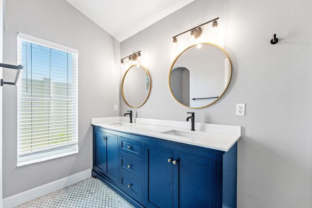 29 Swallow Drive, Boynton Beach, FL 33436