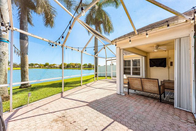 29 Swallow Drive, Boynton Beach, FL 33436