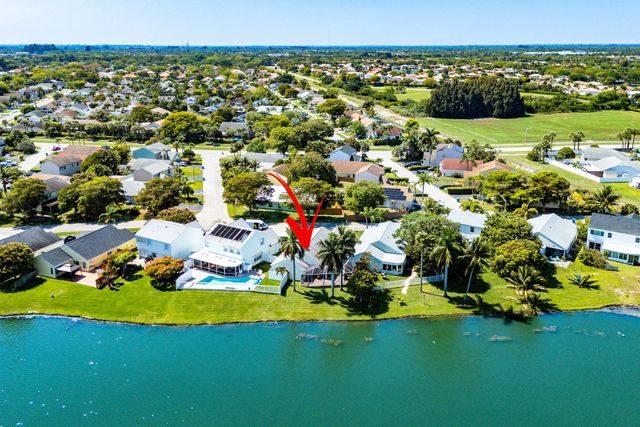 29 Swallow Drive, Boynton Beach, FL 33436