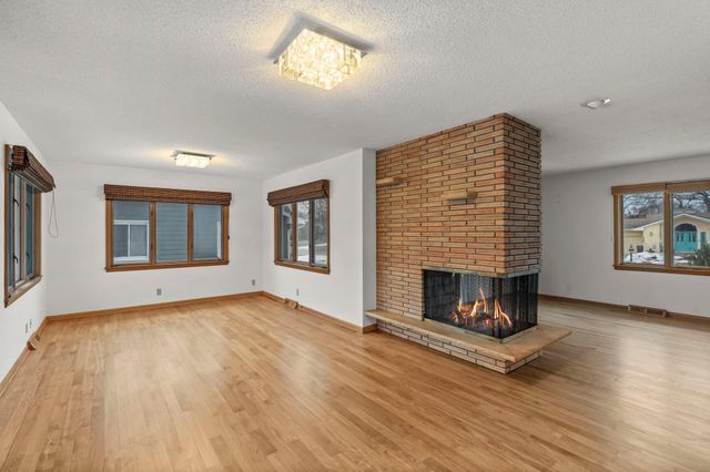 6704 Limerick Lane, Edina, MN 55439