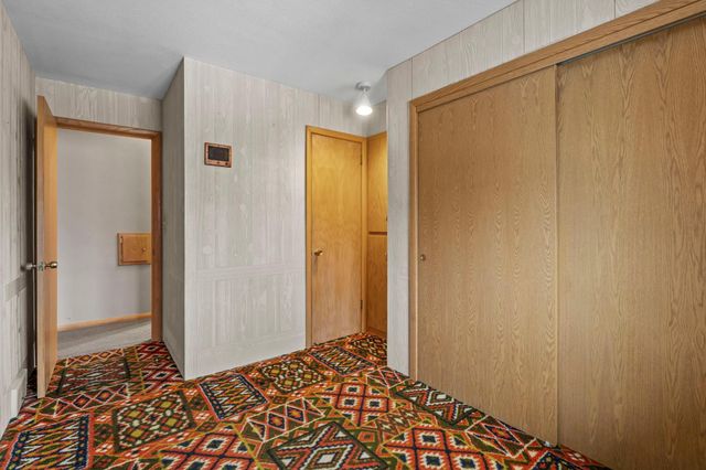 6704 Limerick Lane, Edina, MN 55439