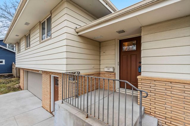 6704 Limerick Lane, Edina, MN 55439