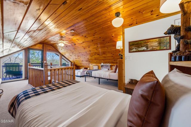 1837 Laurel Valley Way, Sevierville, TN 37862