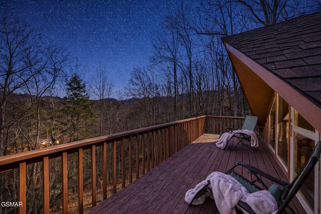 1837 Laurel Valley Way, Sevierville, TN 37862