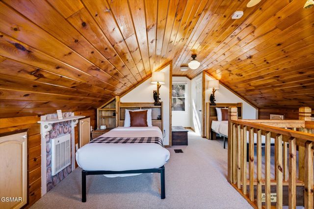 1837 Laurel Valley Way, Sevierville, TN 37862