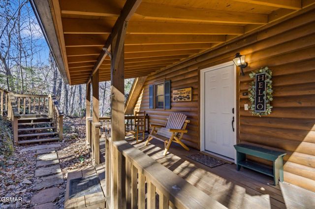 1837 Laurel Valley Way, Sevierville, TN 37862