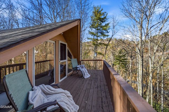 1837 Laurel Valley Way, Sevierville, TN 37862