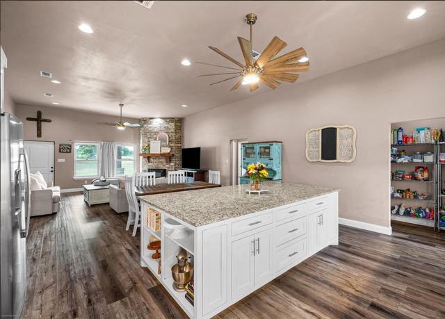 1500 Newberry Road, Millsap, TX 76066