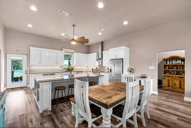 1500 Newberry Road, Millsap, TX 76066