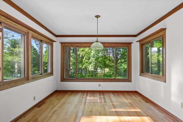 W235S5479 Big Bend ROAD, Waukesha, WI 53189