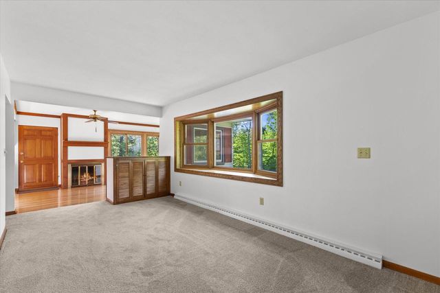 W235S5479 Big Bend ROAD, Waukesha, WI 53189