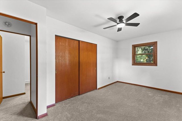 W235S5479 Big Bend ROAD, Waukesha, WI 53189
