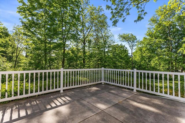 W235S5479 Big Bend ROAD, Waukesha, WI 53189