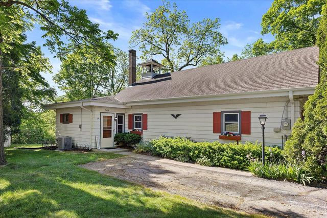 W235S5479 Big Bend ROAD, Waukesha, WI 53189