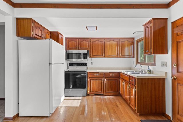 W235S5479 Big Bend ROAD, Waukesha, WI 53189
