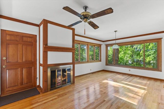 W235S5479 Big Bend ROAD, Waukesha, WI 53189