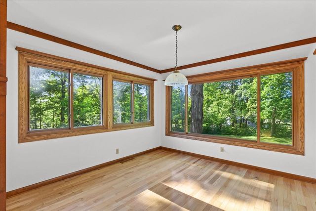W235S5479 Big Bend ROAD, Waukesha, WI 53189