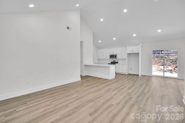 563 W 22nd Street, Kannapolis, NC 28081