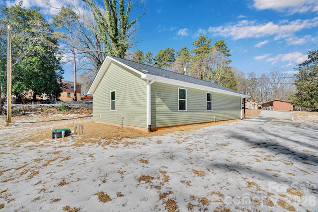 563 W 22nd Street, Kannapolis, NC 28081