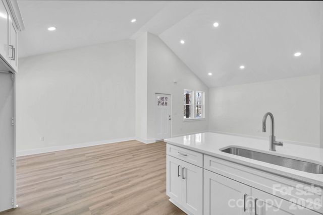 563 W 22nd Street, Kannapolis, NC 28081