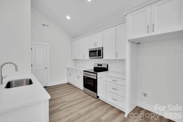 563 W 22nd Street, Kannapolis, NC 28081