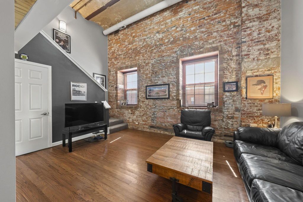 544 S Front Street, 115, Columbus, OH 43215