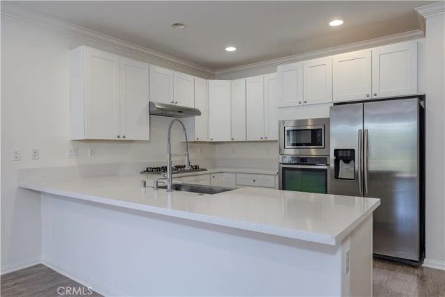 22 Willow Way, Lake Forest, CA 92630