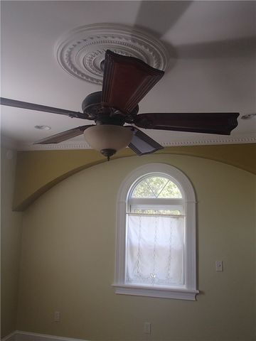 490 Broadway Road, Newport, RI 02840