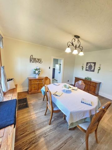 8193 Old Highway 13 Highway, Murphysboro, IL 62966